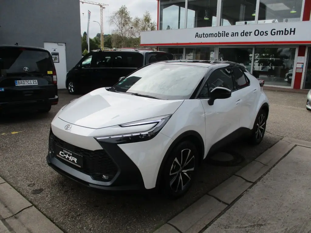 Photo 1 : Toyota C-hr 2024 Hybrid