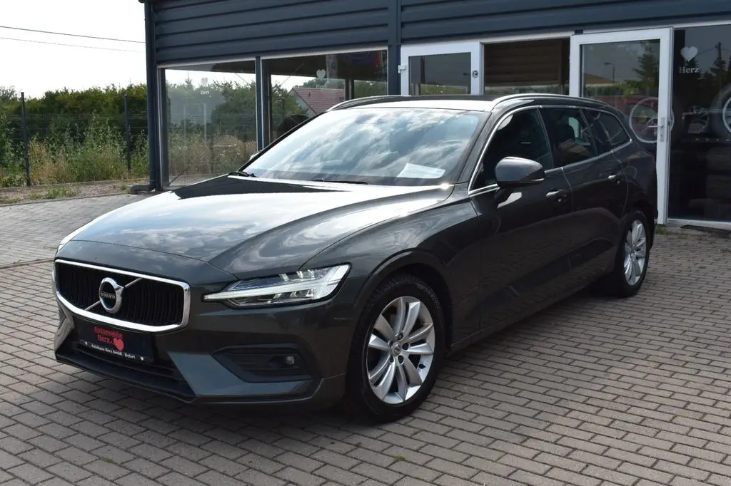 Photo 1 : Volvo V60 2020 Petrol