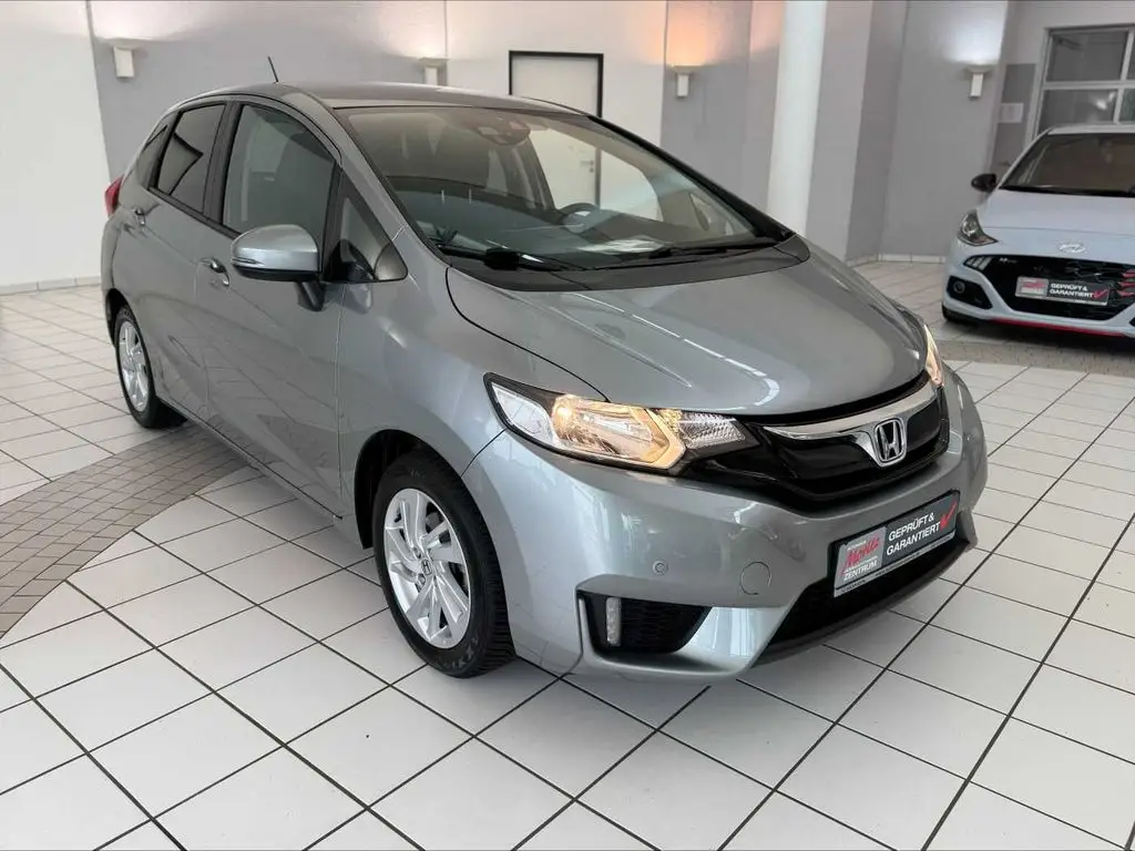 Photo 1 : Honda Jazz 2017 Petrol