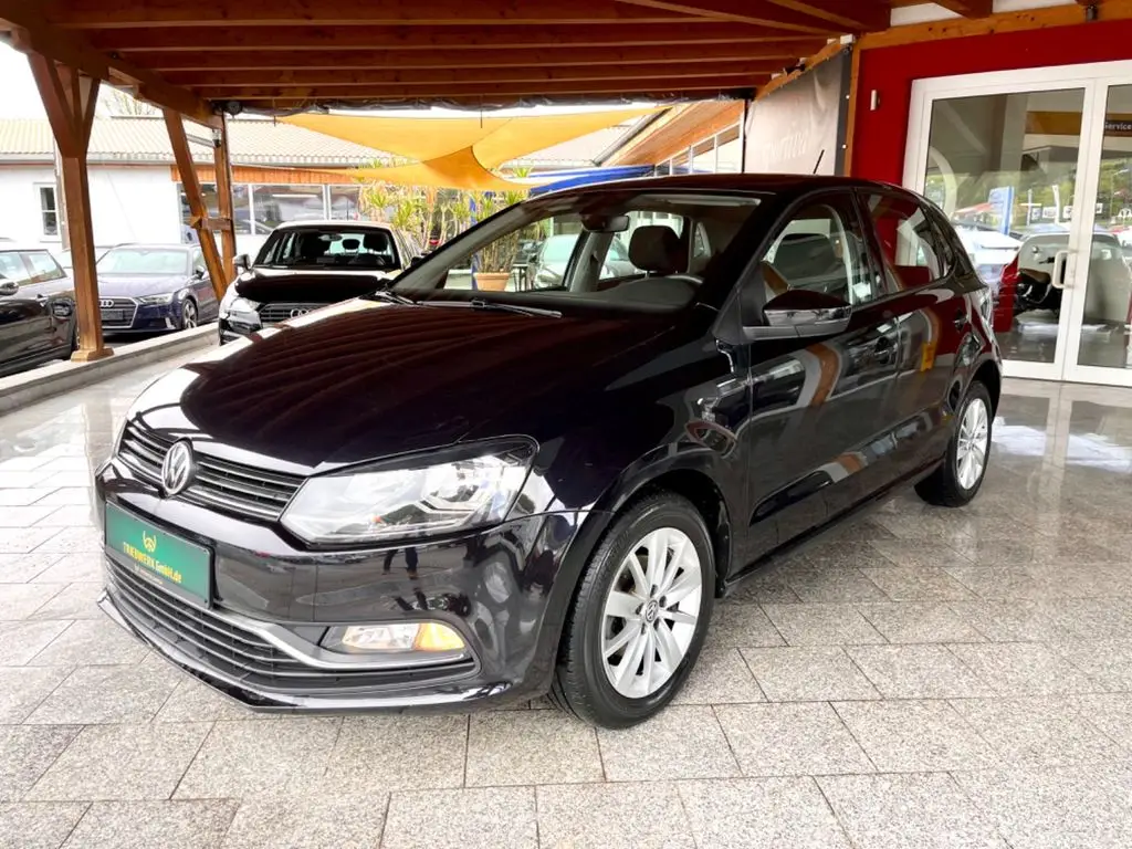 Photo 1 : Volkswagen Polo 2017 Petrol