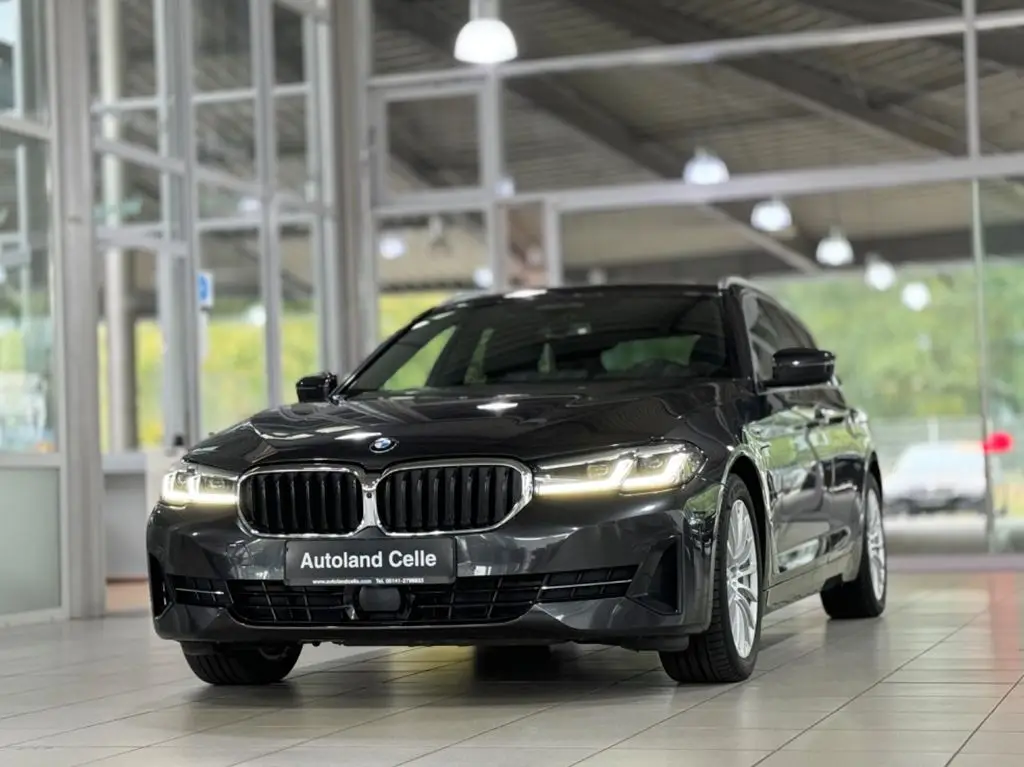 Photo 1 : Bmw Serie 5 2021 Hybrid