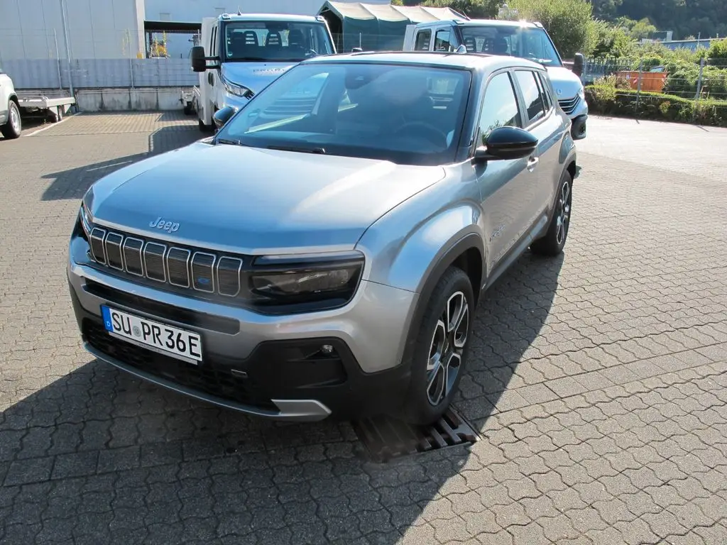 Photo 1 : Jeep Avenger 2023 Non renseigné