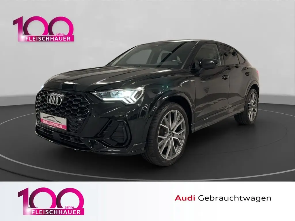 Photo 1 : Audi Q3 2020 Petrol