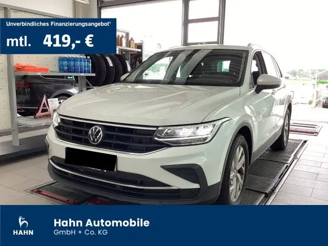 Photo 1 : Volkswagen Tiguan 2022 Essence