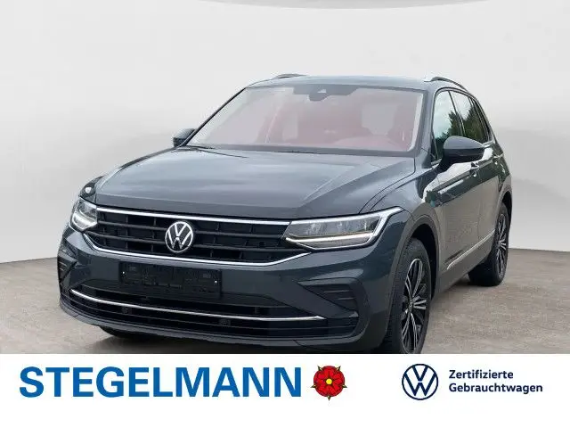 Photo 1 : Volkswagen Tiguan 2023 Essence