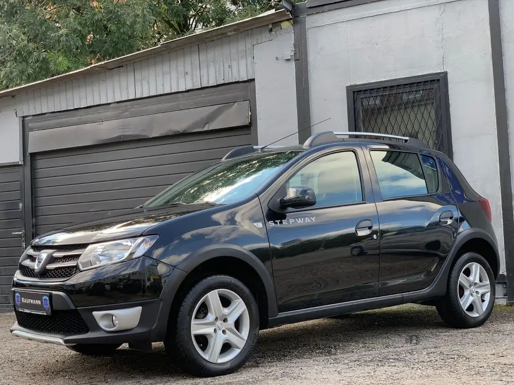 Photo 1 : Dacia Sandero 2015 Petrol