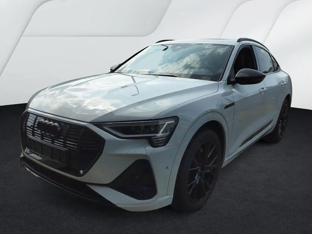 Photo 1 : Audi E-tron 2022 Not specified