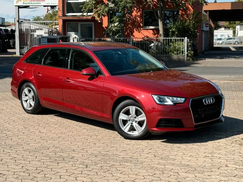 Photo 1 : Audi A4 2019 Petrol