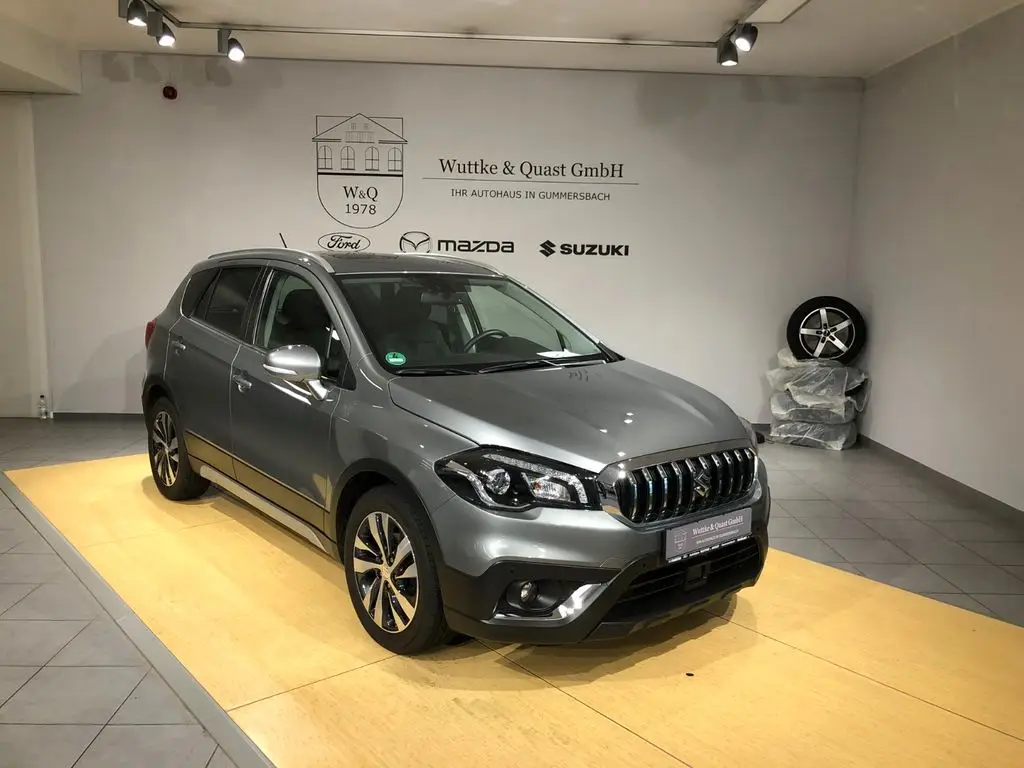 Photo 1 : Suzuki Sx4 2019 Essence