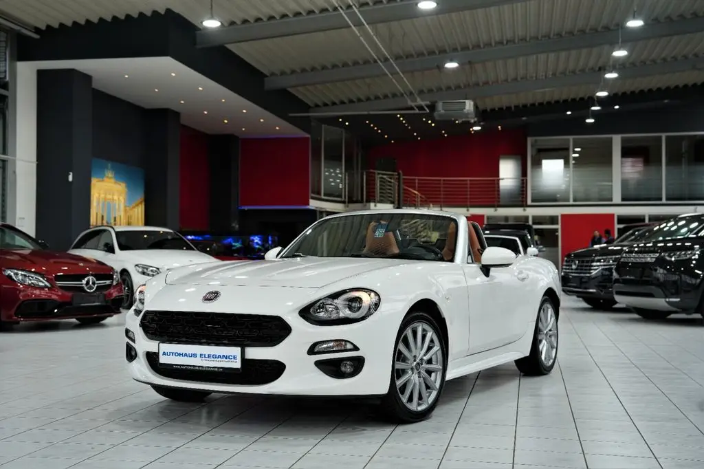 Photo 1 : Fiat 124 Spider 2018 Essence