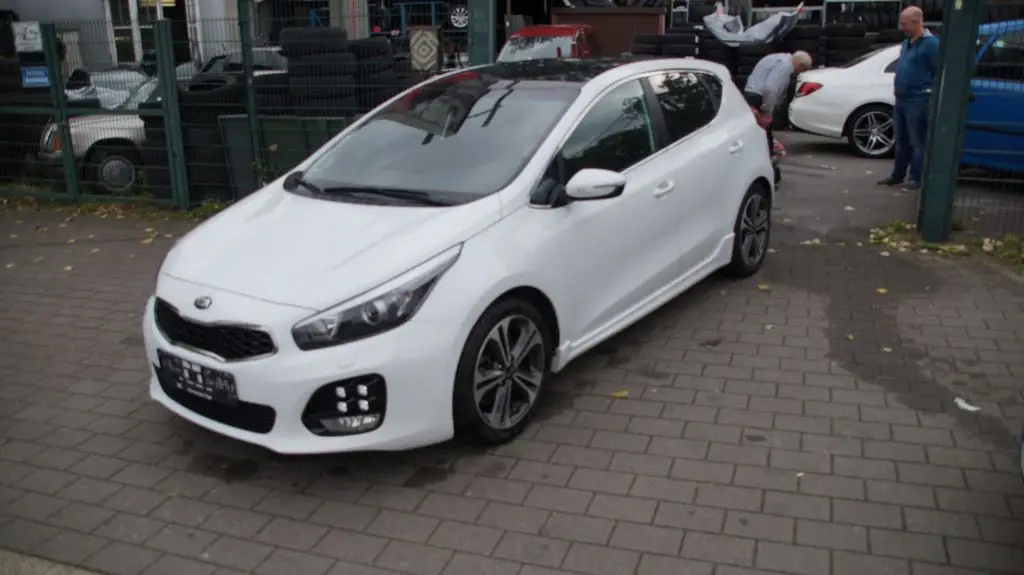 Photo 1 : Kia Ceed 2016 Essence