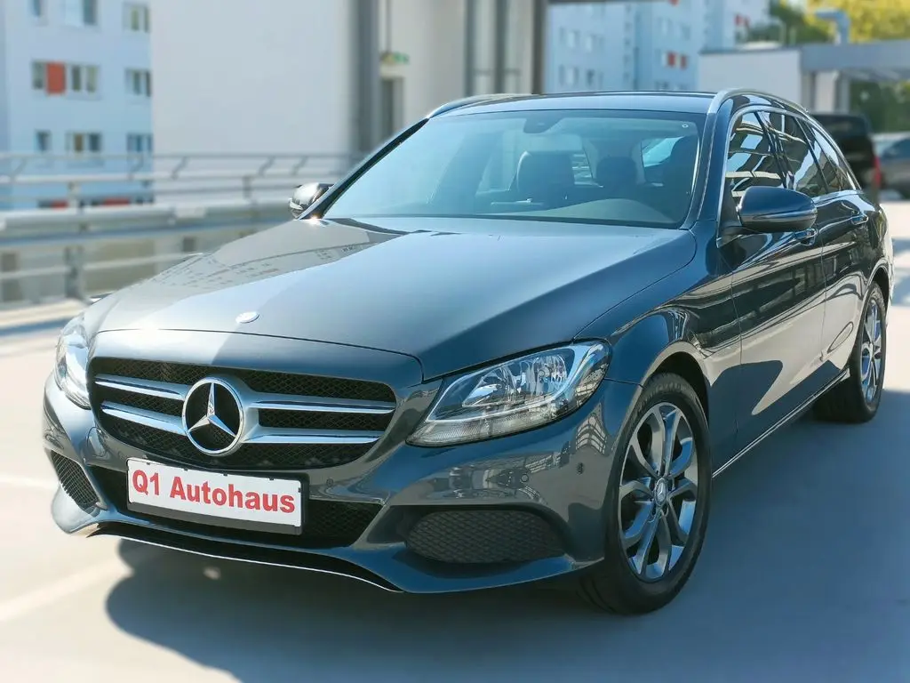 Photo 1 : Mercedes-benz Classe C 2016 Petrol