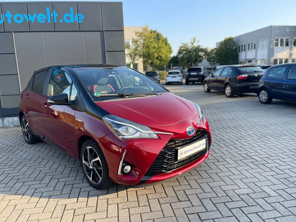 Photo 1 : Toyota Yaris 2018 Hybrid