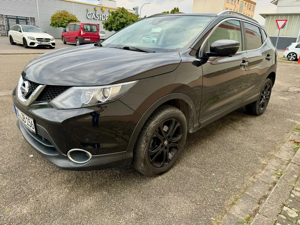 Photo 1 : Nissan Qashqai 2017 Petrol