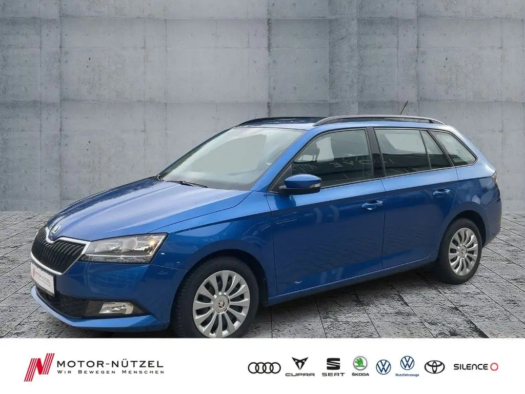 Photo 1 : Skoda Fabia 2021 Petrol