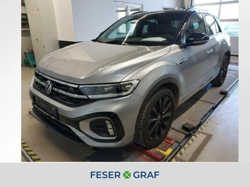 Photo 1 : Volkswagen T-roc 2024 Essence