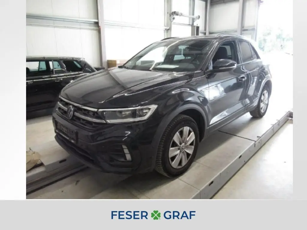 Photo 1 : Volkswagen T-roc 2024 Essence