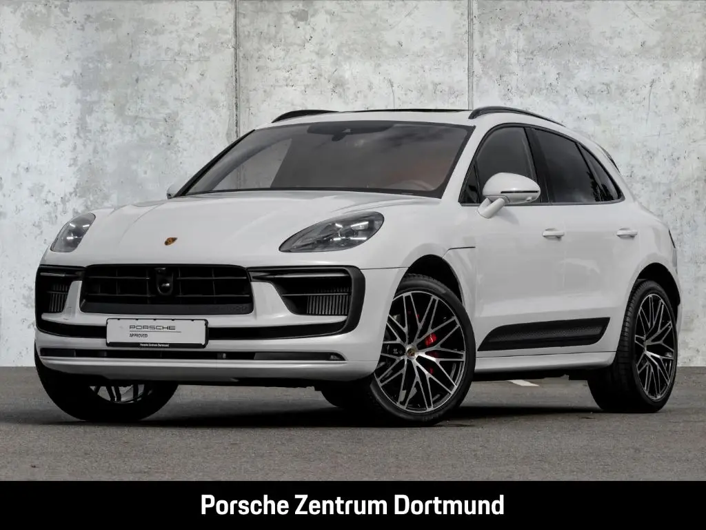 Photo 1 : Porsche Macan 2023 Essence