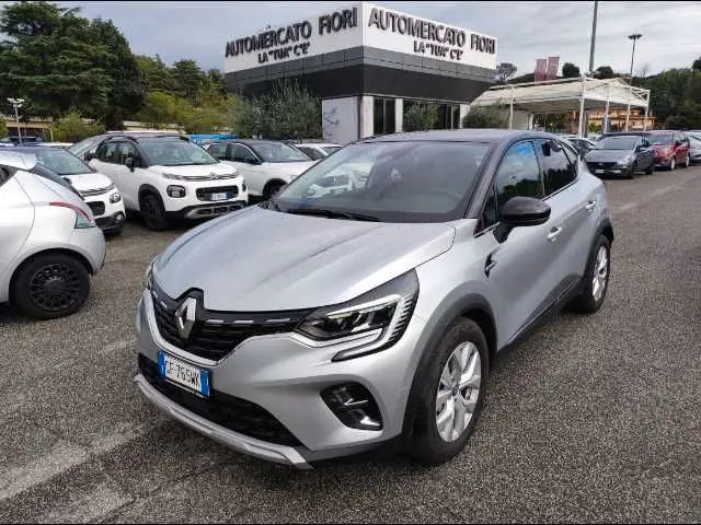 Photo 1 : Renault Captur 2021 Hybride