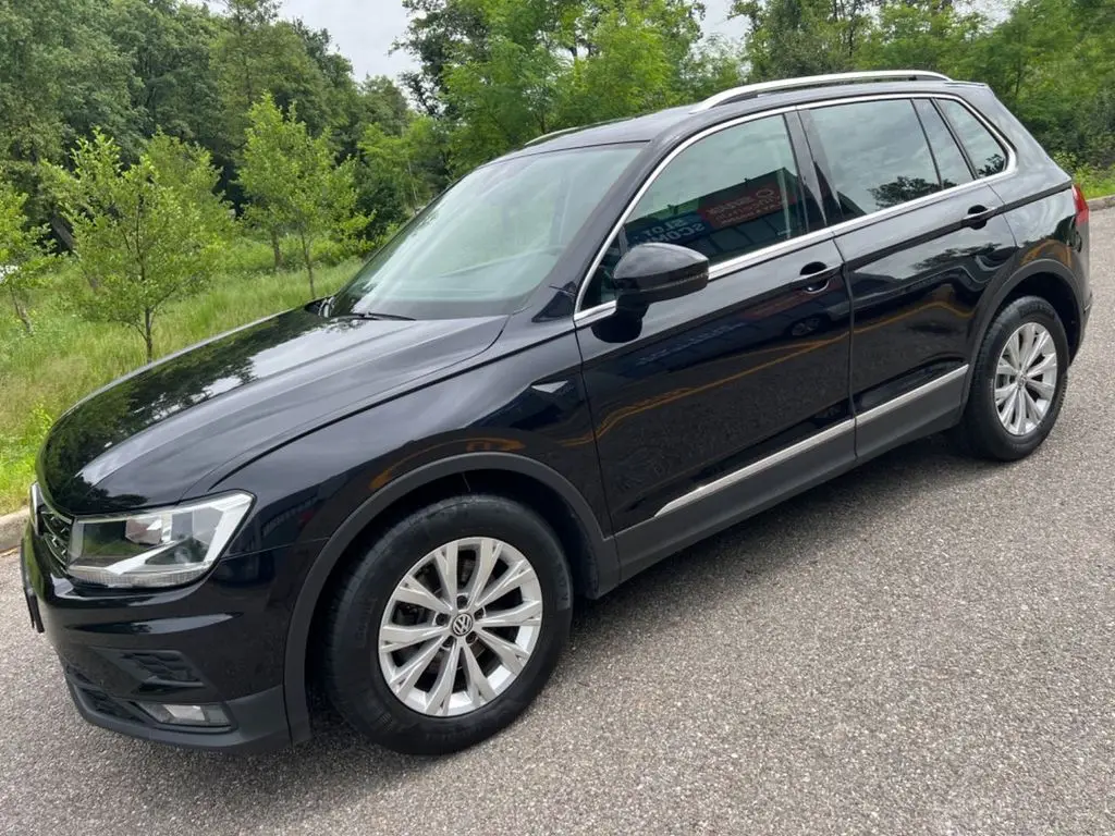 Photo 1 : Volkswagen Tiguan 2017 Petrol