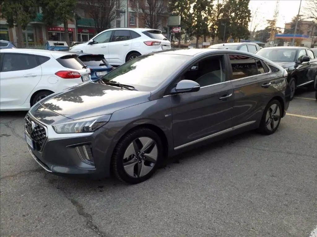 Photo 1 : Hyundai Ioniq 2020 Hybrid