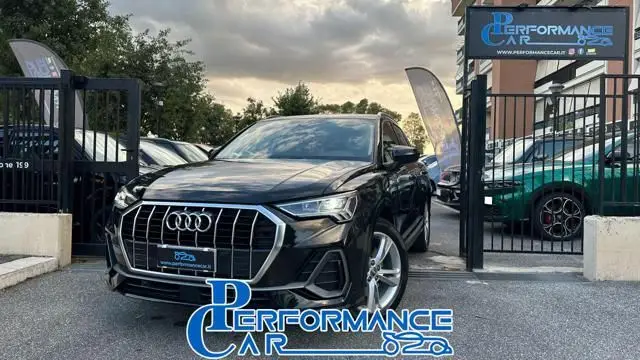 Photo 1 : Audi Q3 2019 Petrol