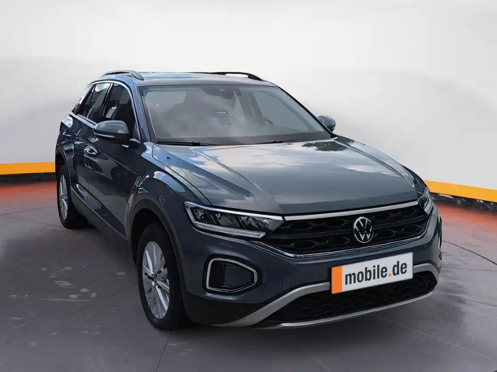 Photo 1 : Volkswagen T-roc 2023 Petrol