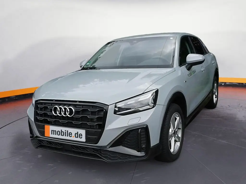 Photo 1 : Audi Q2 2023 Essence