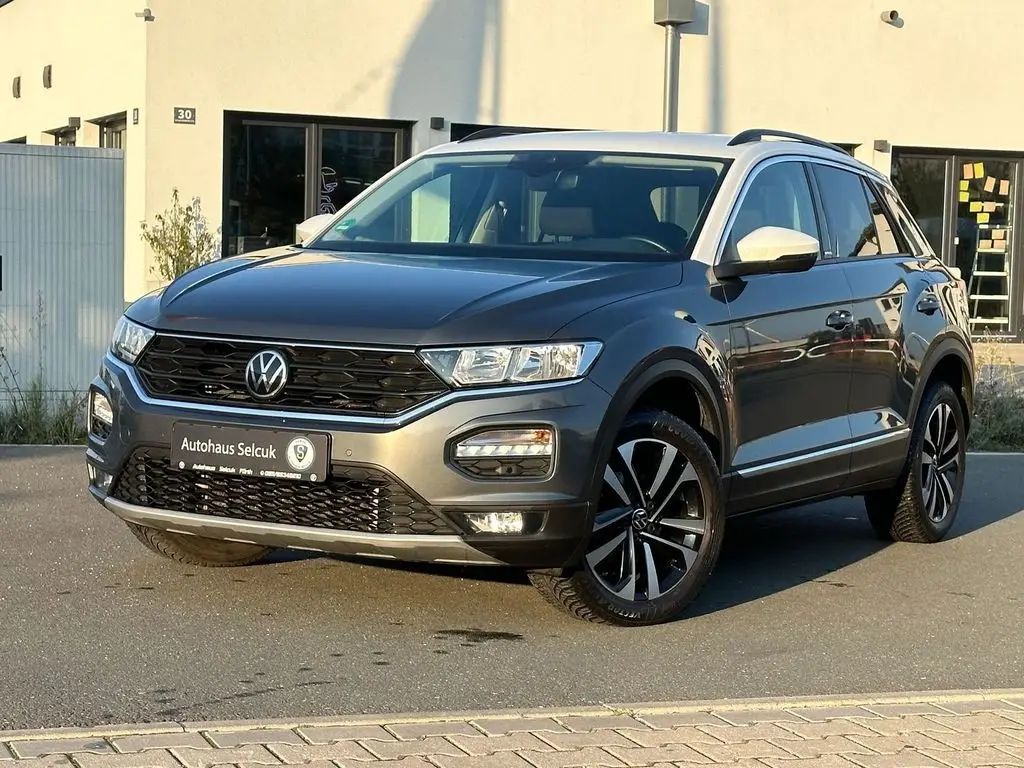 Photo 1 : Volkswagen T-roc 2021 Petrol