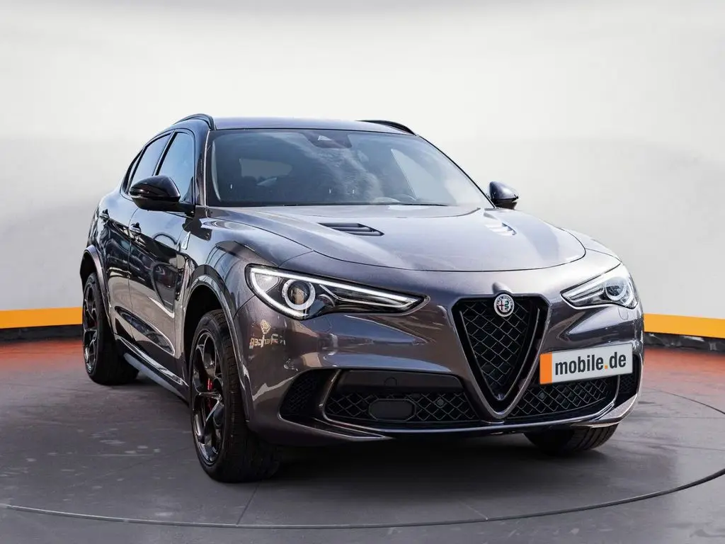 Photo 1 : Alfa Romeo Stelvio 2022 Essence