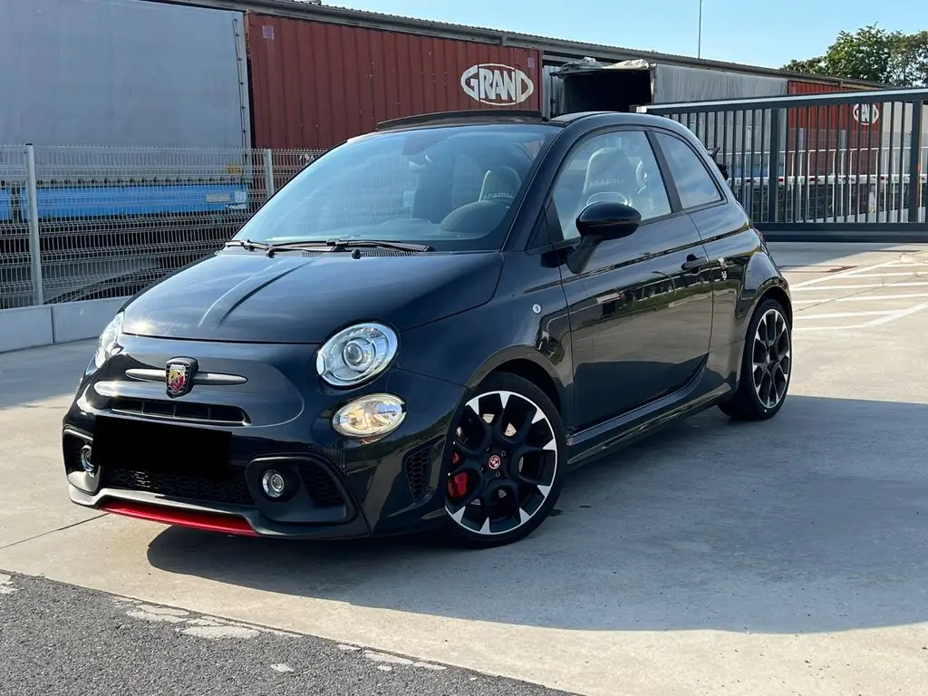 Photo 1 : Abarth 500 2017 Essence