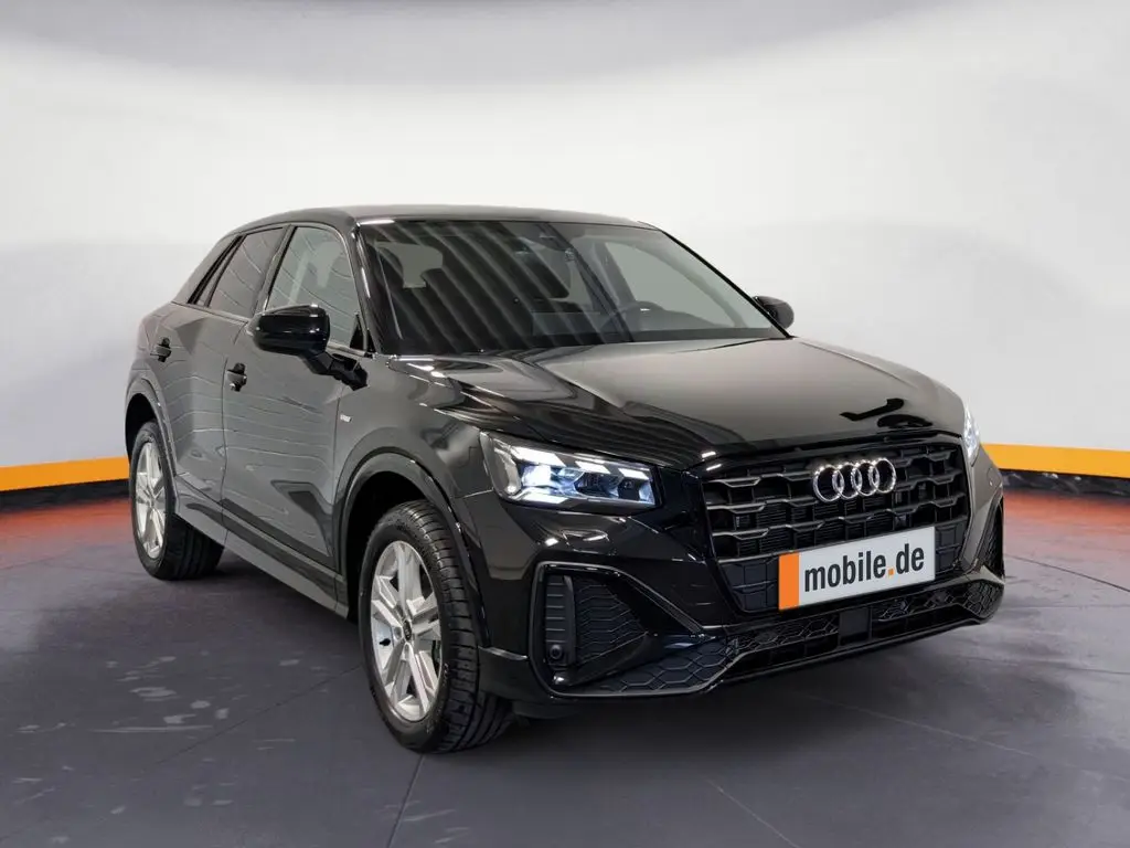 Photo 1 : Audi Q2 2023 Petrol