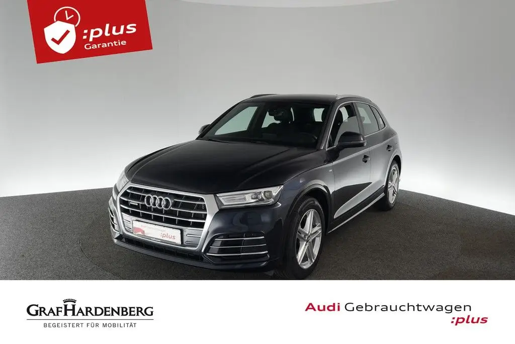 Photo 1 : Audi Q5 2021 Hybride