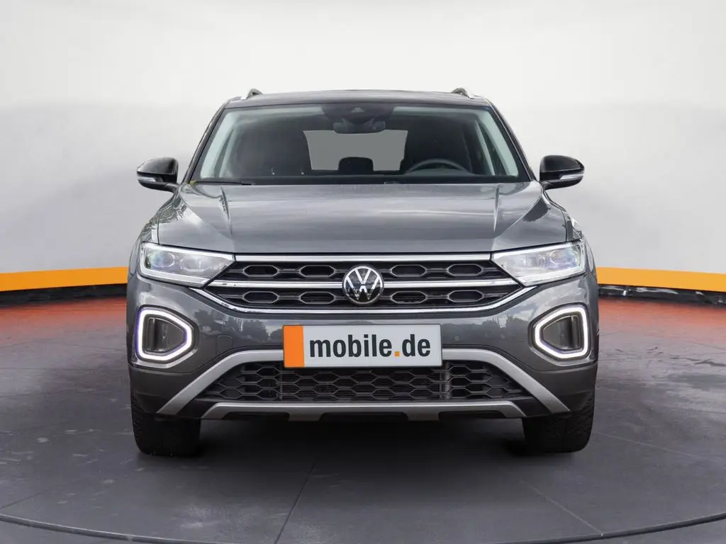 Photo 1 : Volkswagen T-roc 2023 Petrol