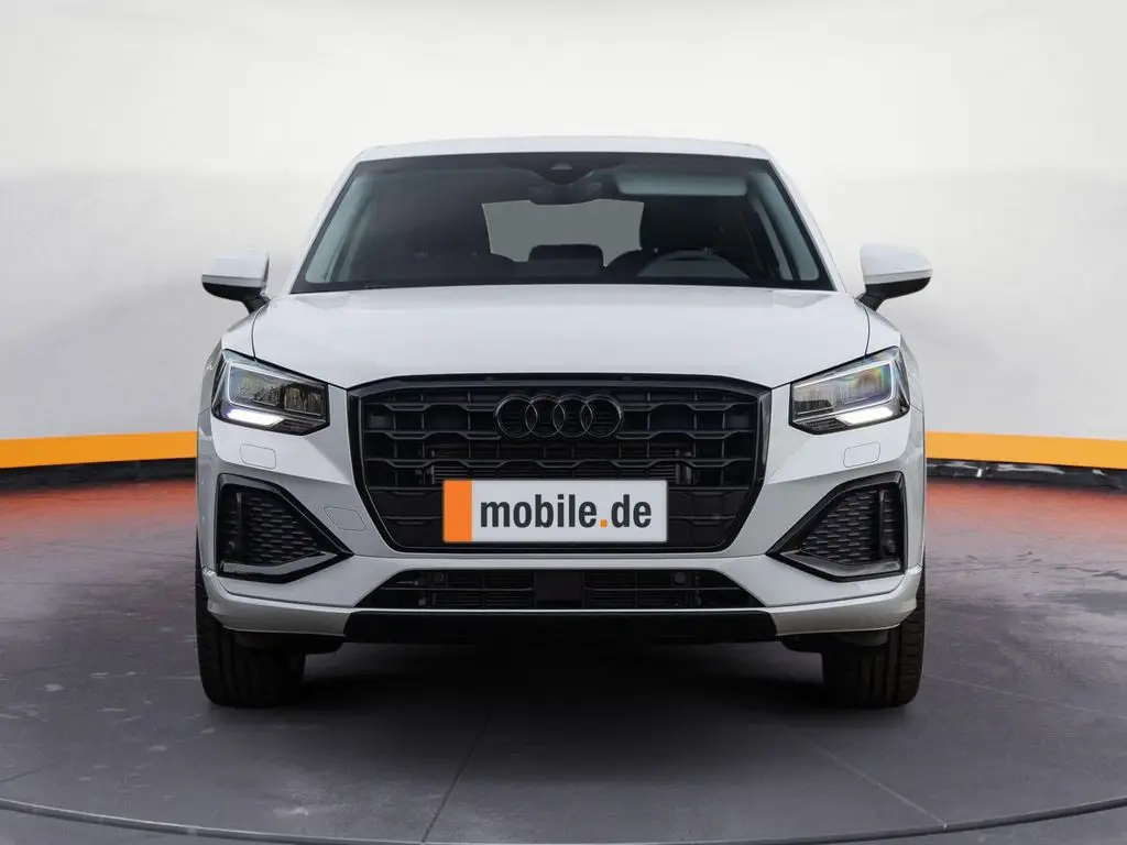 Photo 1 : Audi Q2 2024 Essence