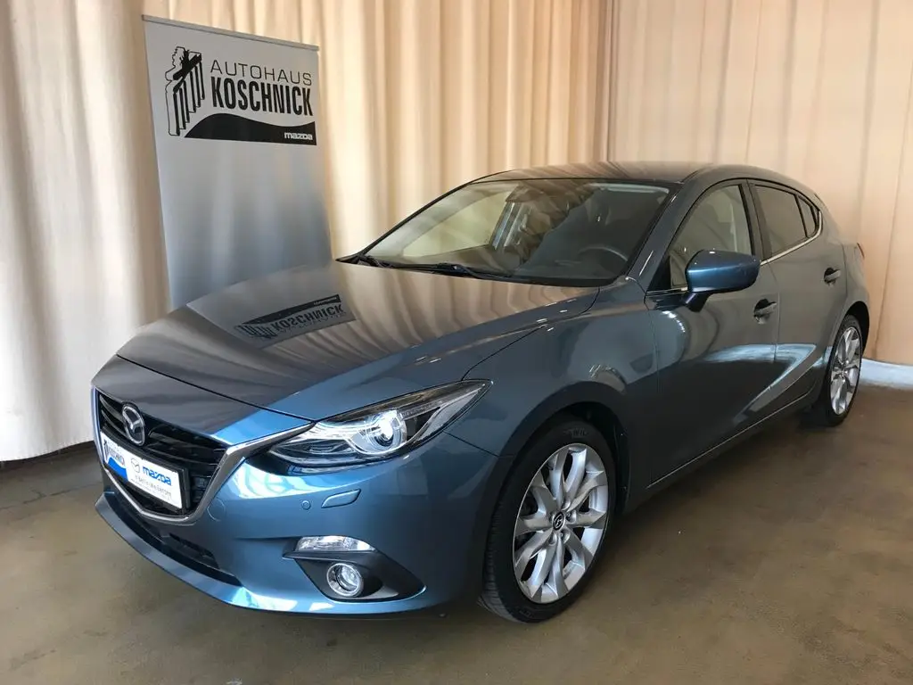 Photo 1 : Mazda 3 2016 Petrol