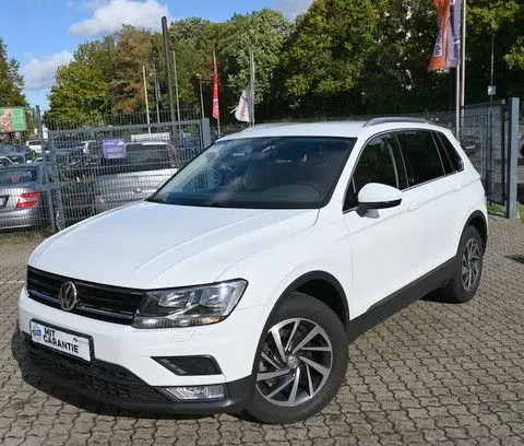 Photo 1 : Volkswagen Tiguan 2017 Petrol