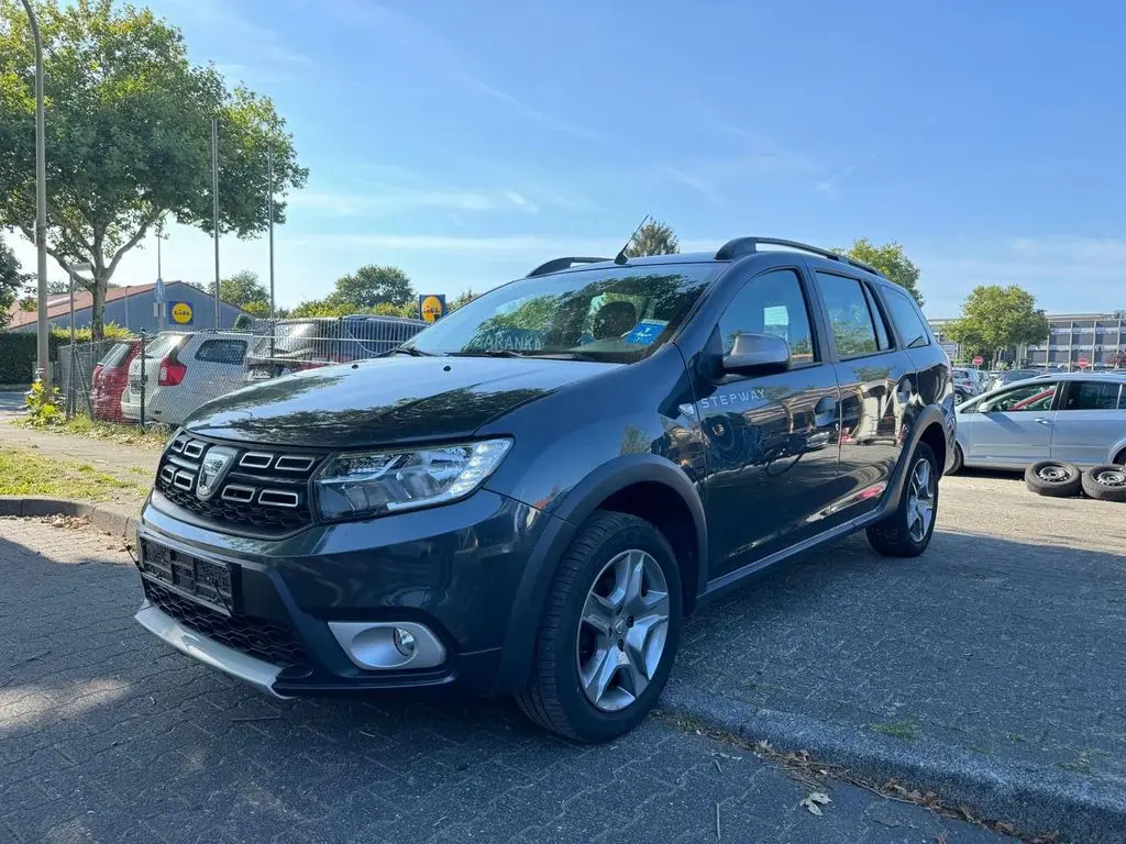 Photo 1 : Dacia Logan 2019 Petrol