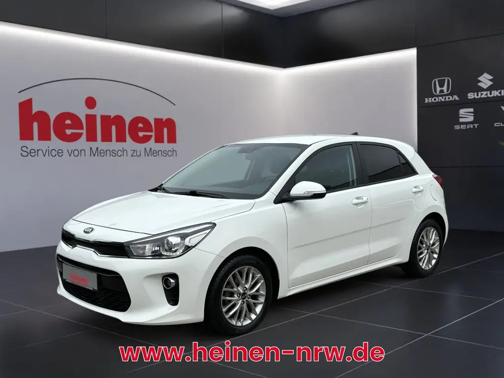 Photo 1 : Kia Rio 2019 Petrol