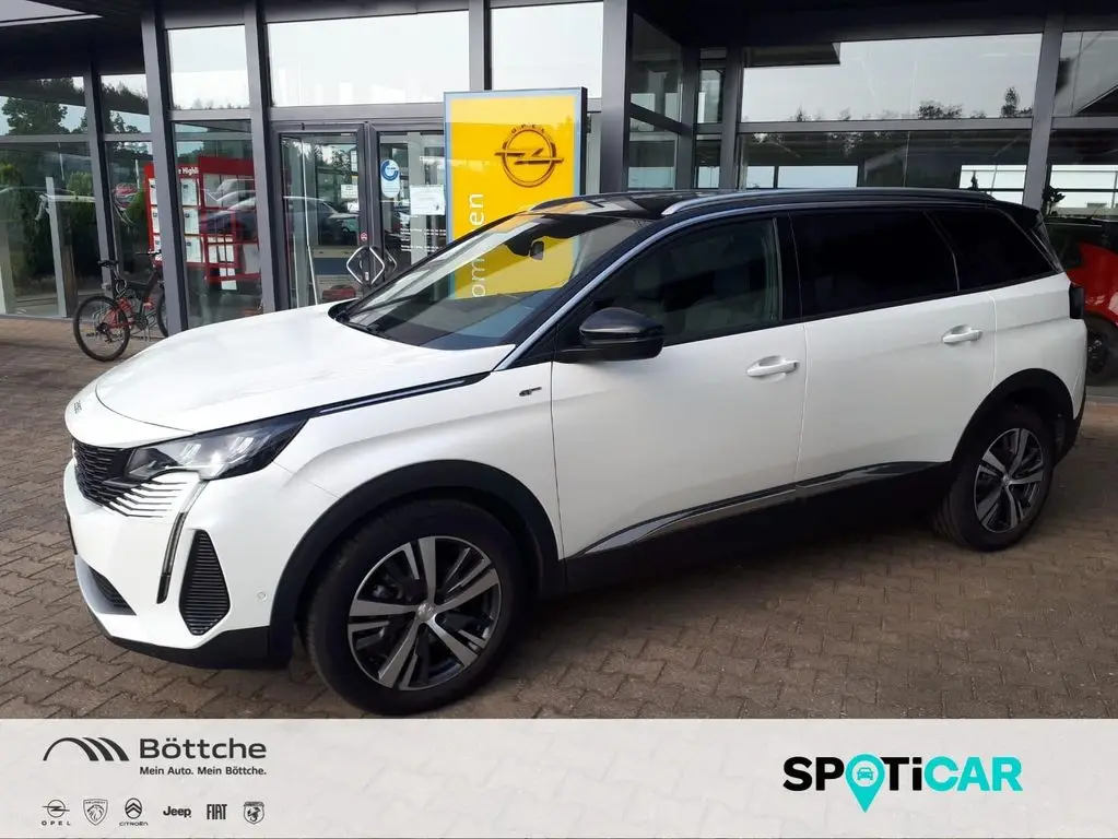 Photo 1 : Peugeot 5008 2023 Petrol