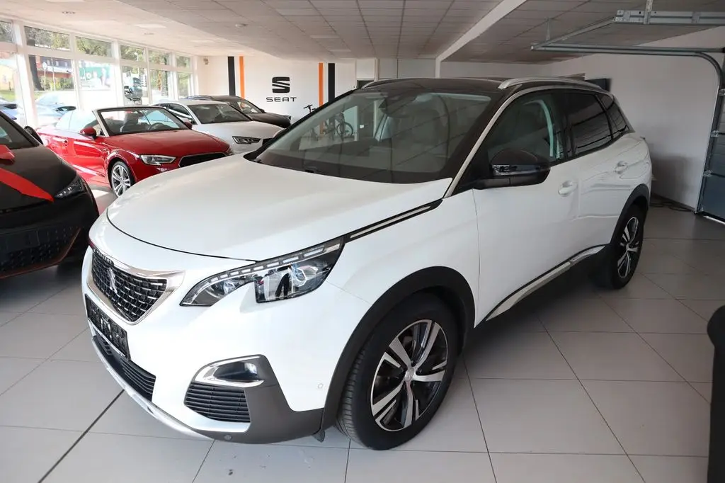 Photo 1 : Peugeot 3008 2018 Essence