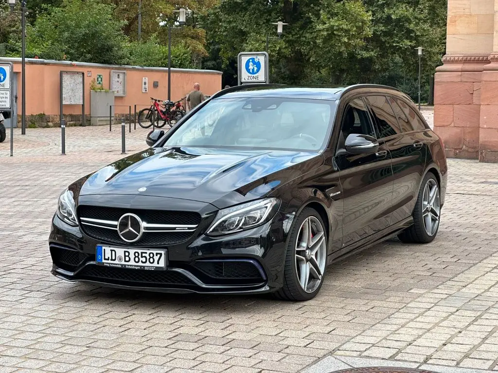 Photo 1 : Mercedes-benz Classe C 2016 Petrol