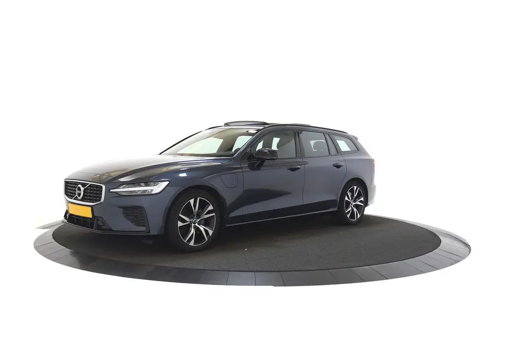 Photo 1 : Volvo V60 2019 Hybride