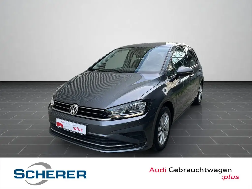 Photo 1 : Volkswagen Golf 2020 Petrol