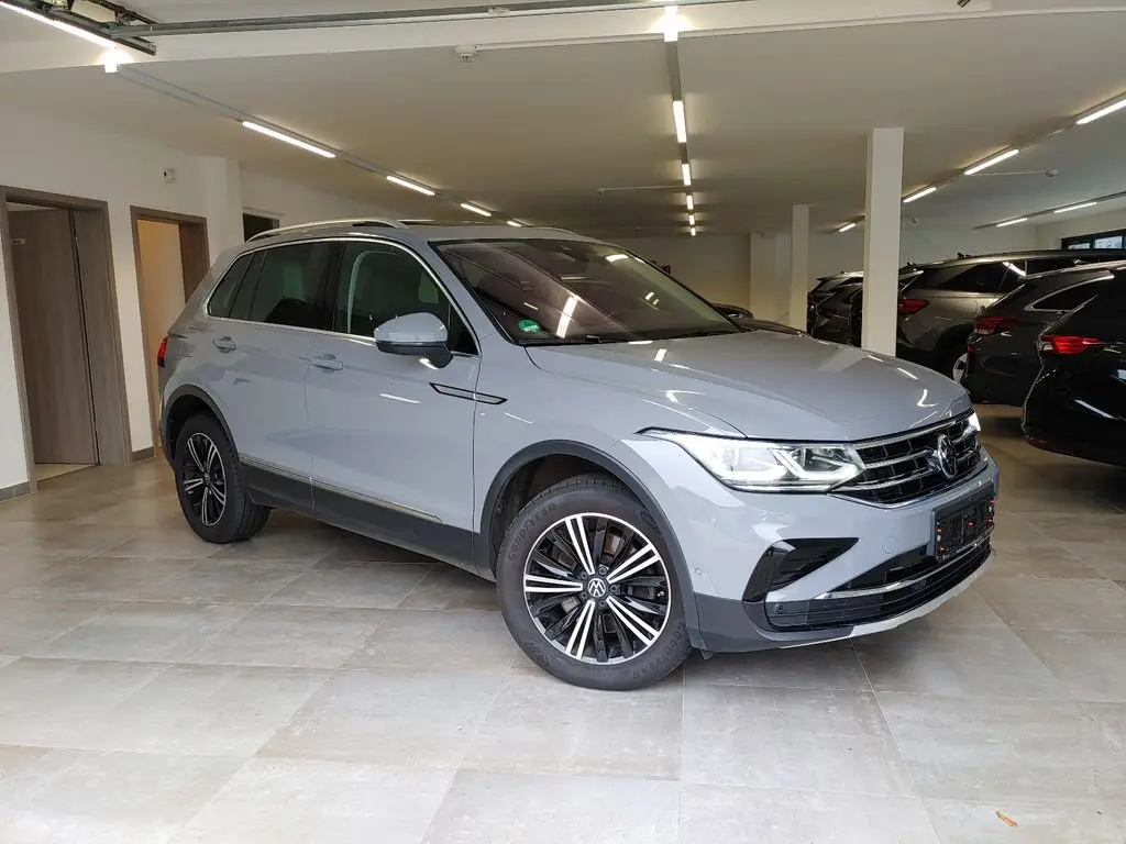 Photo 1 : Volkswagen Tiguan 2020 Diesel