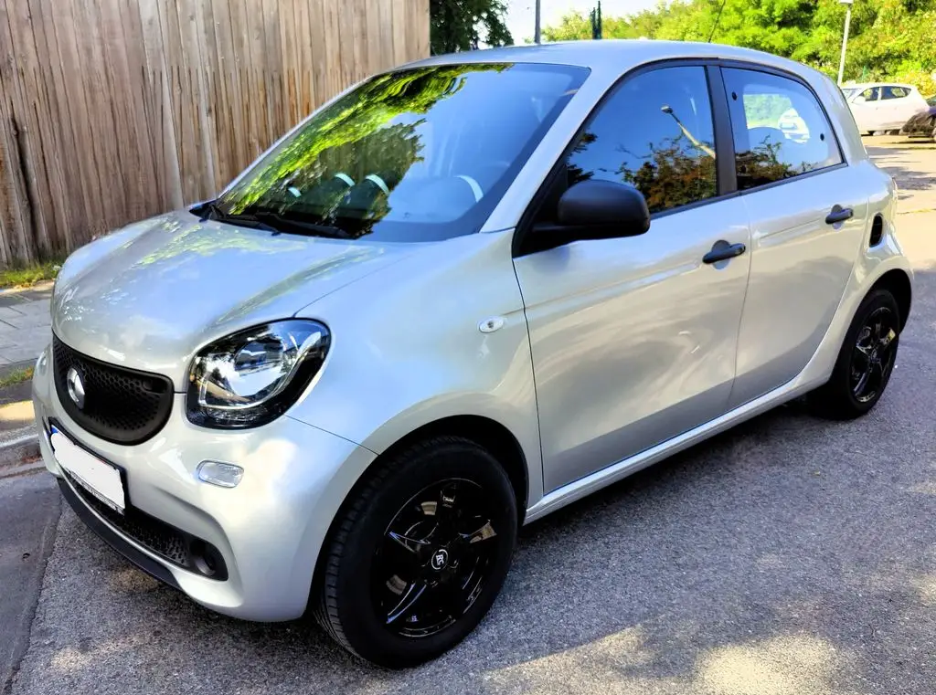 Photo 1 : Smart Forfour 2015 Petrol