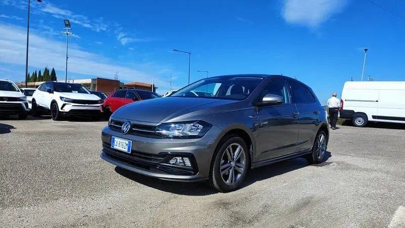 Photo 1 : Volkswagen Polo 2020 Essence