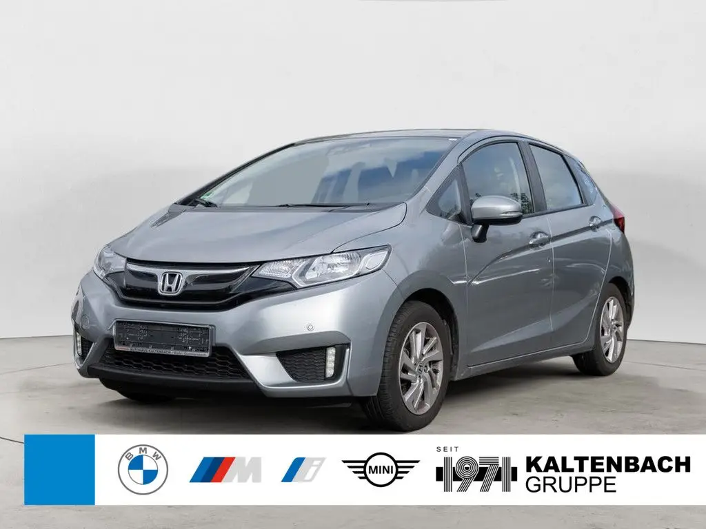 Photo 1 : Honda Jazz 2016 Petrol