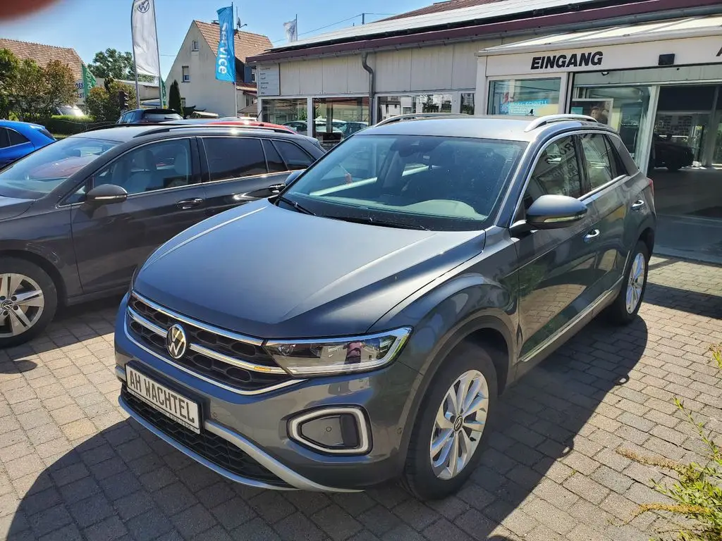 Photo 1 : Volkswagen T-roc 2024 Petrol