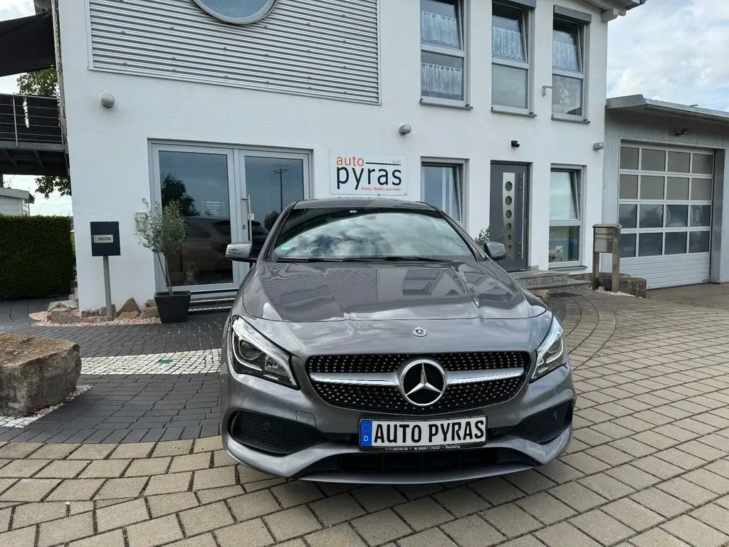 Photo 1 : Mercedes-benz Classe Cla 2019 Petrol